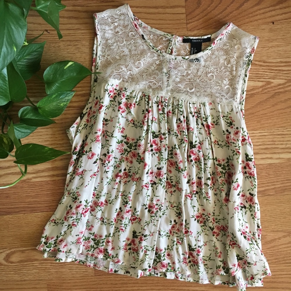 Forever 21 Floral and Lace Tank Top NWOT